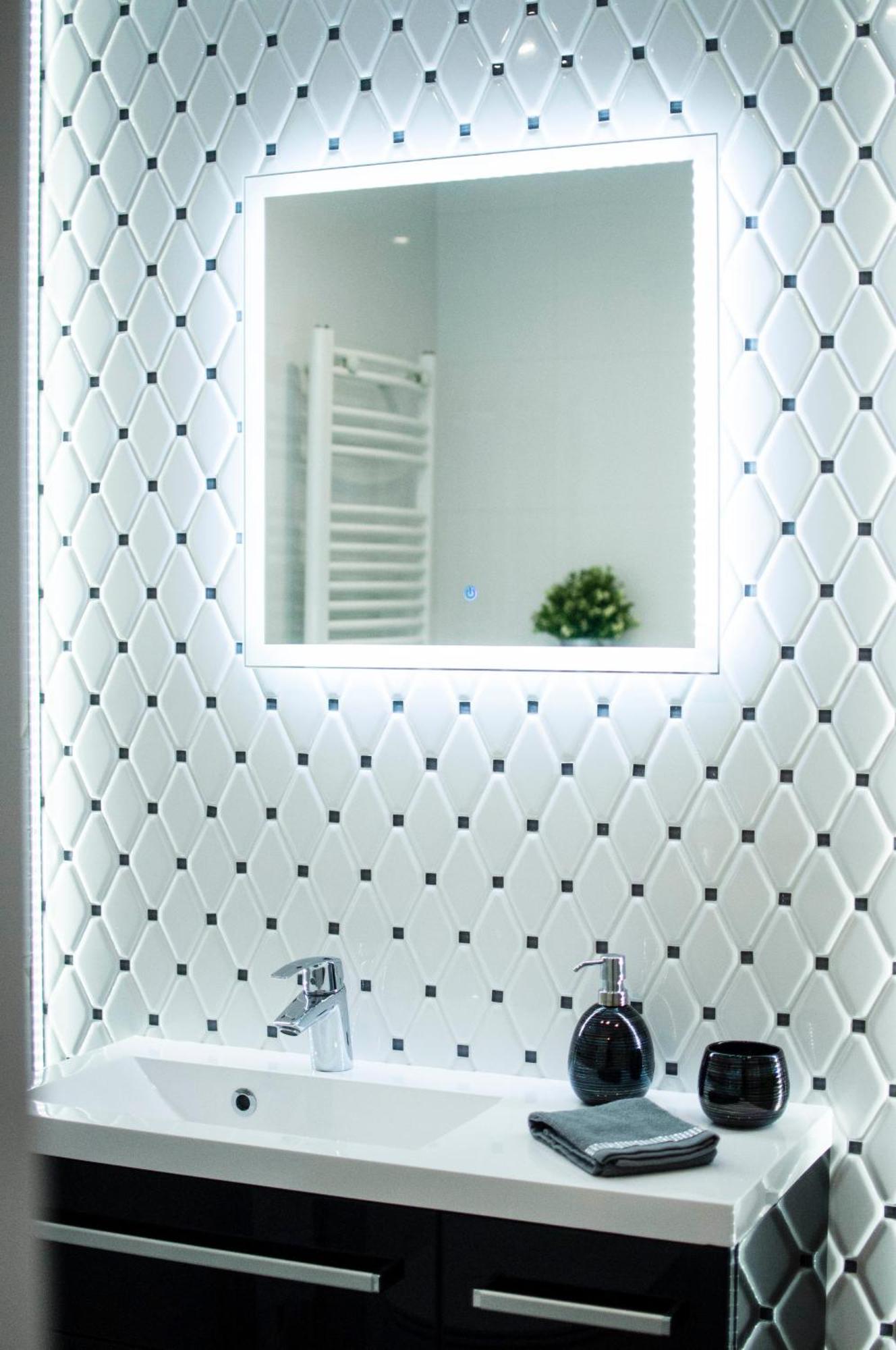 Cracow Jacuzzi Apartments - Silver Room Красков Екстериор снимка